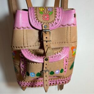 BACKPACK Hand Tooled Leather Floral Butterfly Adjustable Straps Main Compartment